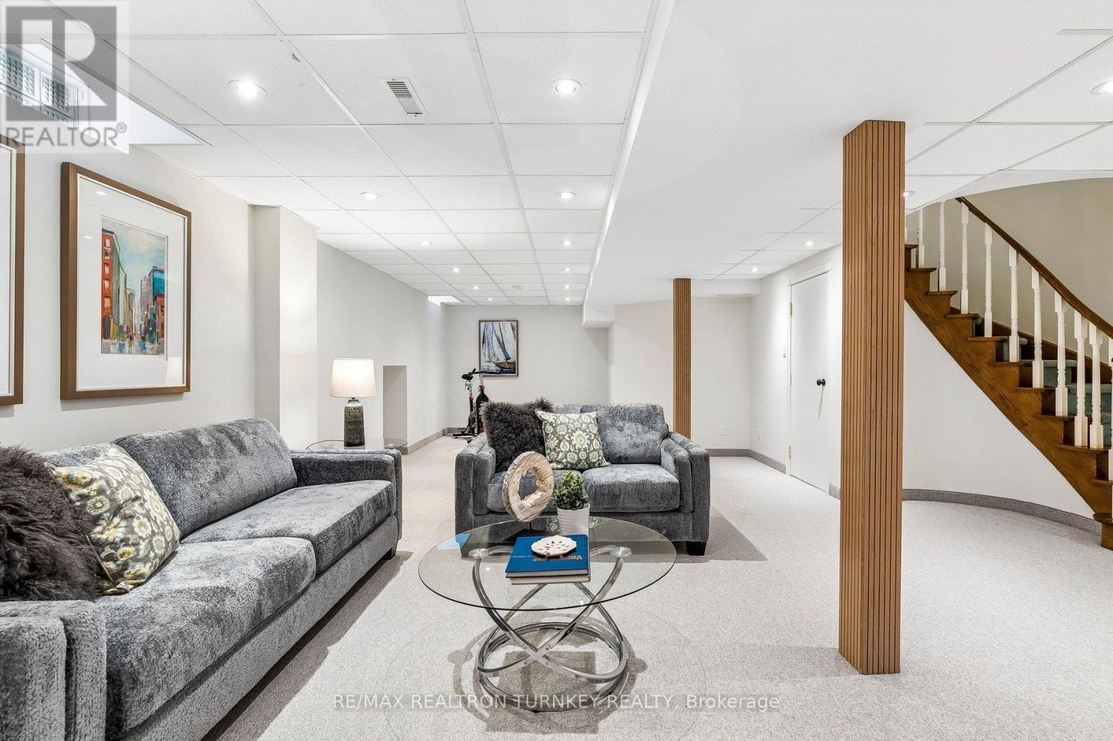 70 Keffer Circle, Newmarket, Ontario  L3X 1R8 - Photo 41 - N12896312