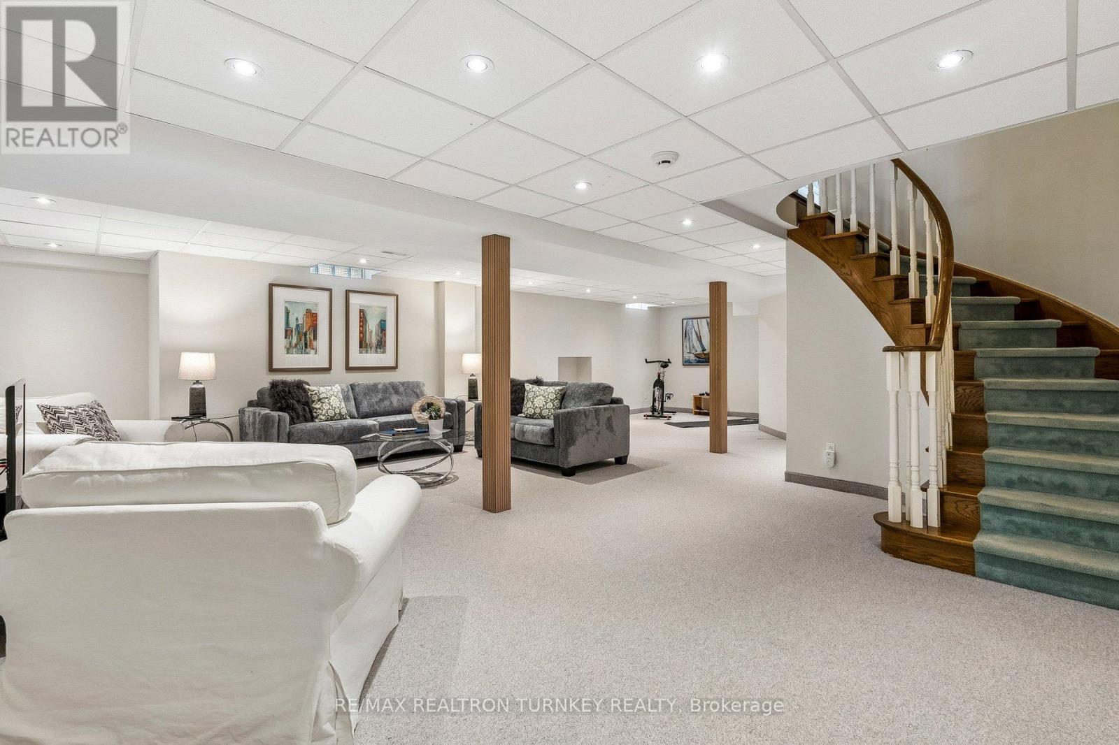 70 Keffer Circle, Newmarket, Ontario  L3X 1R8 - Photo 42 - N12896312