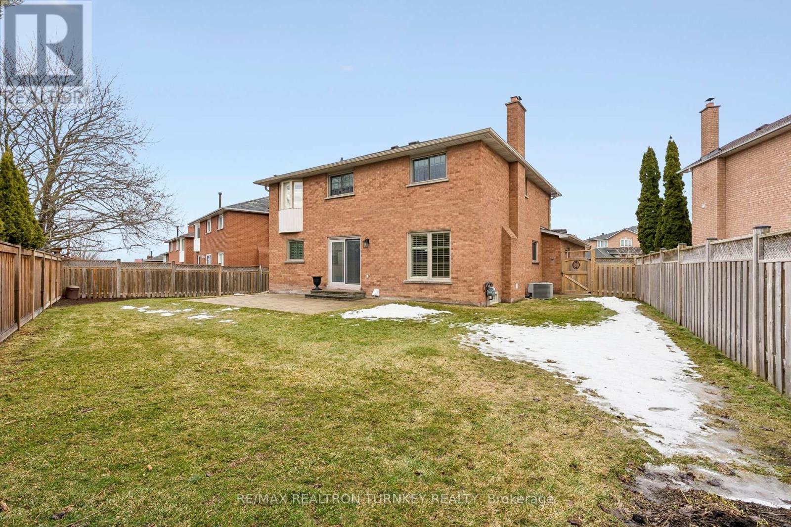 70 Keffer Circle, Newmarket, Ontario  L3X 1R8 - Photo 44 - N12896312