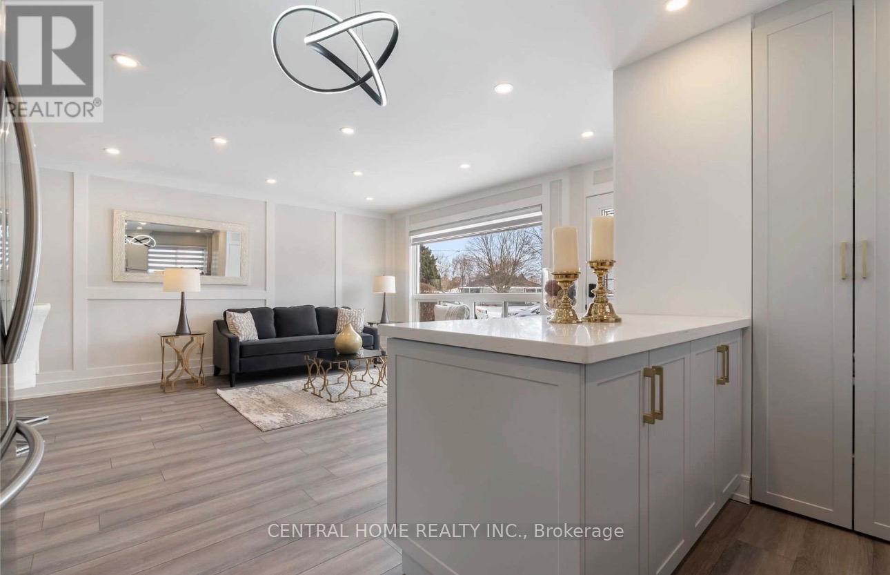 139 Maurice Court, Newmarket, Ontario  L3Y 2W1 - Photo 11 - N12896324