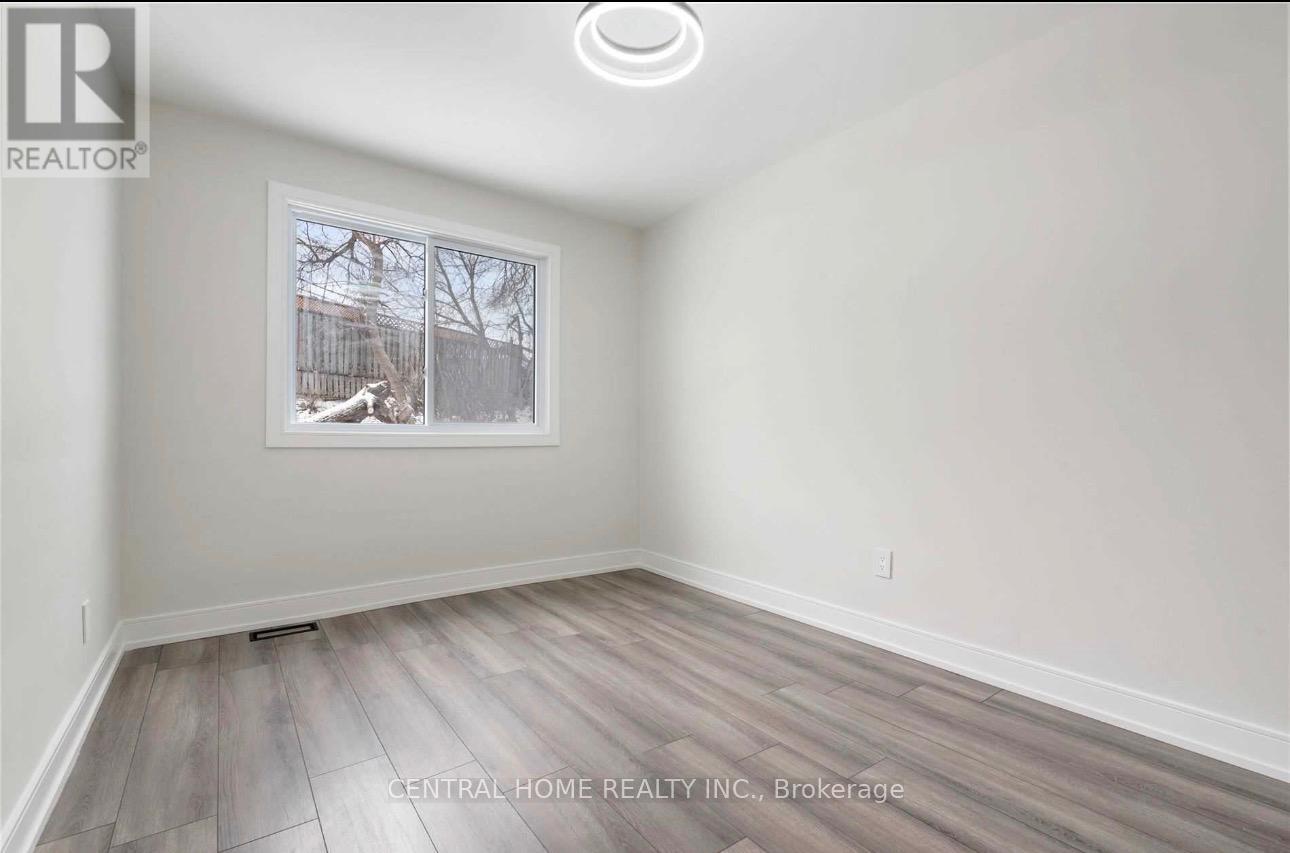 139 Maurice Court, Newmarket, Ontario  L3Y 2W1 - Photo 15 - N12896324