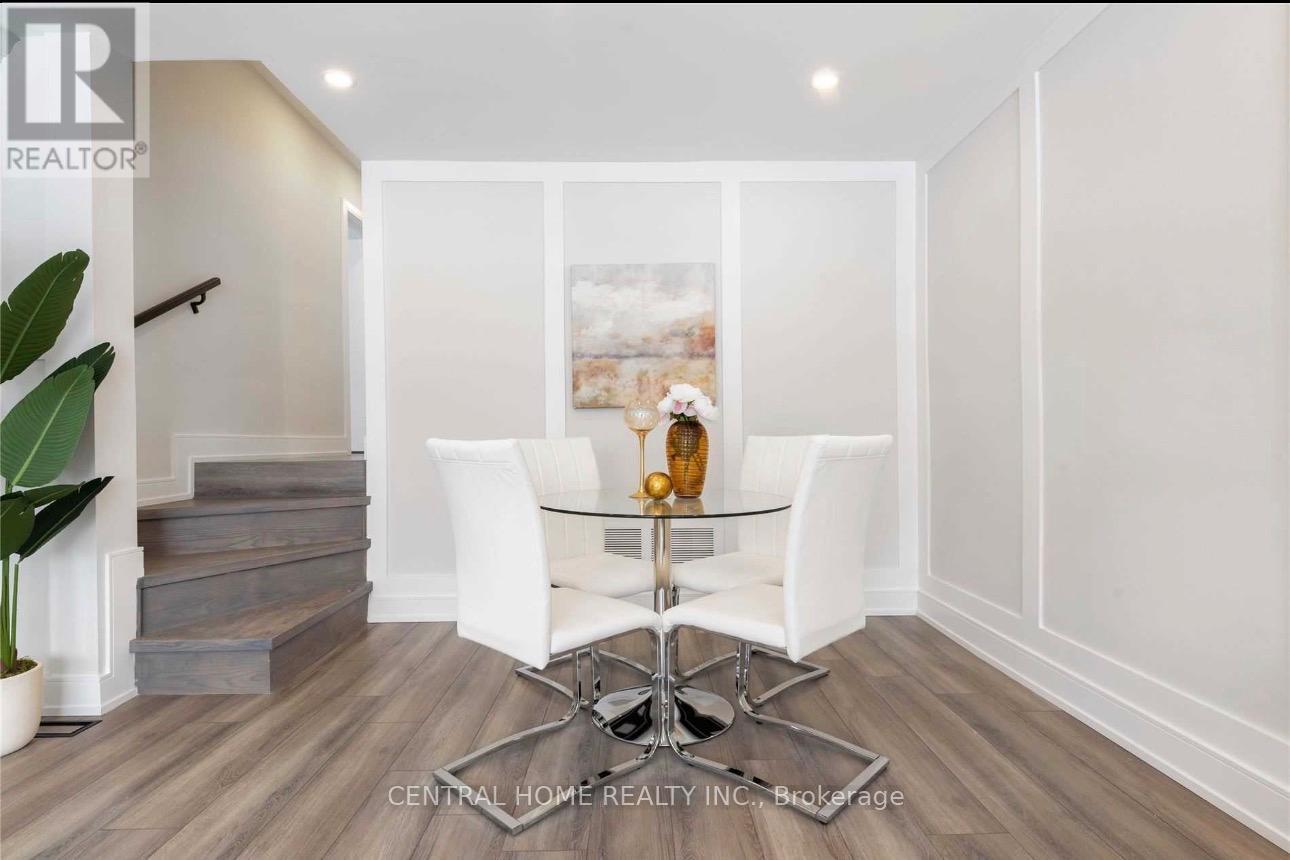 139 Maurice Court, Newmarket, Ontario  L3Y 2W1 - Photo 7 - N12896324