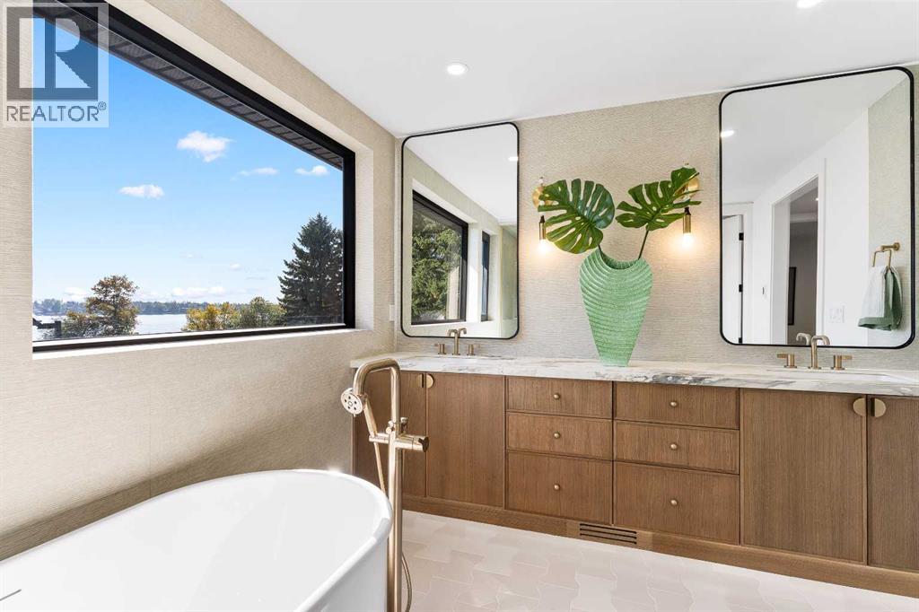 692 West Chestermere Drive, Chestermere, Alberta  T1X 1B5 - Photo 38 - A2288918