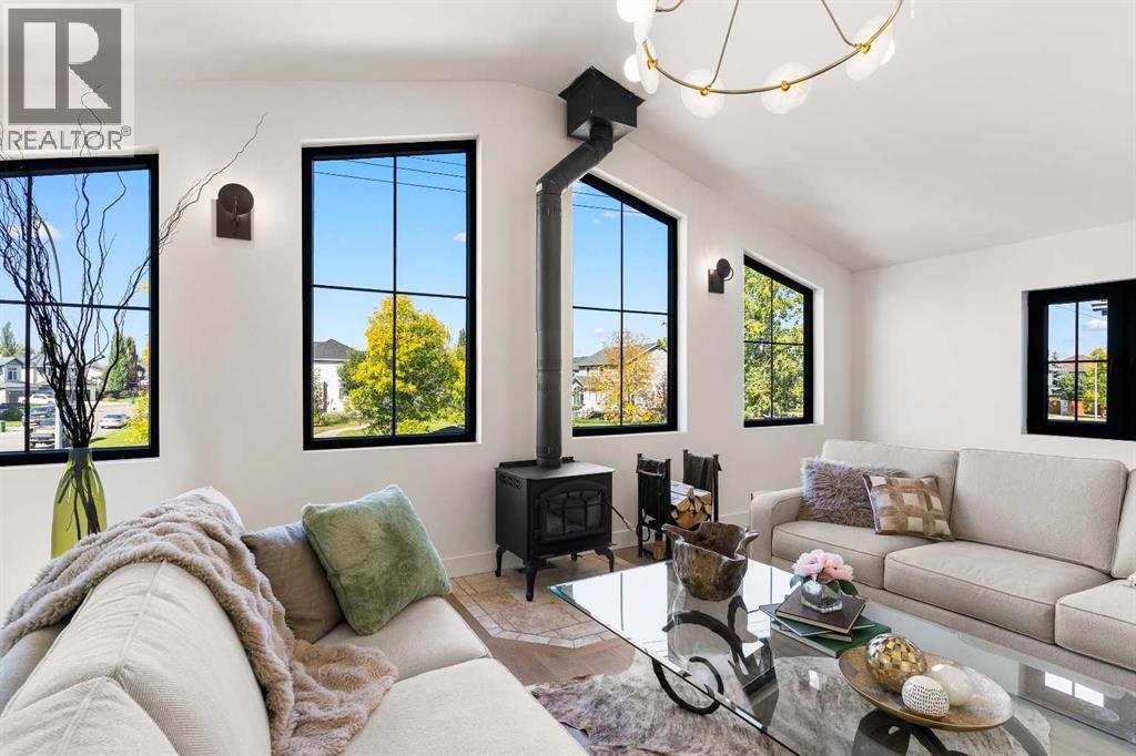 692 West Chestermere Drive, Chestermere, Alberta  T1X 1B5 - Photo 24 - A2288918