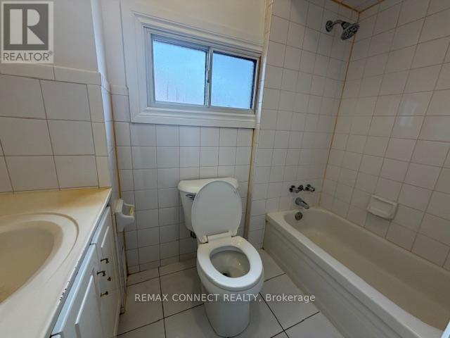 Unit 2 - 267 Catharine Street N, Hamilton, Ontario  L8L 4S8 - Photo 5 - X12834744