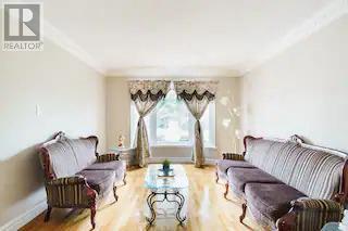 4562 Penhallow Road, Mississauga, Ontario  L5V 1E8 - Photo 6 - W12896250