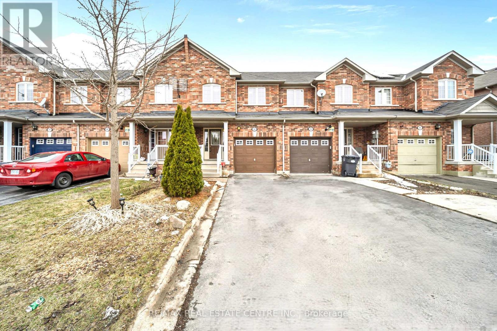 20 Tanasi Road, Brampton, Ontario  L6X 0K4 - Photo 2 - W12896270