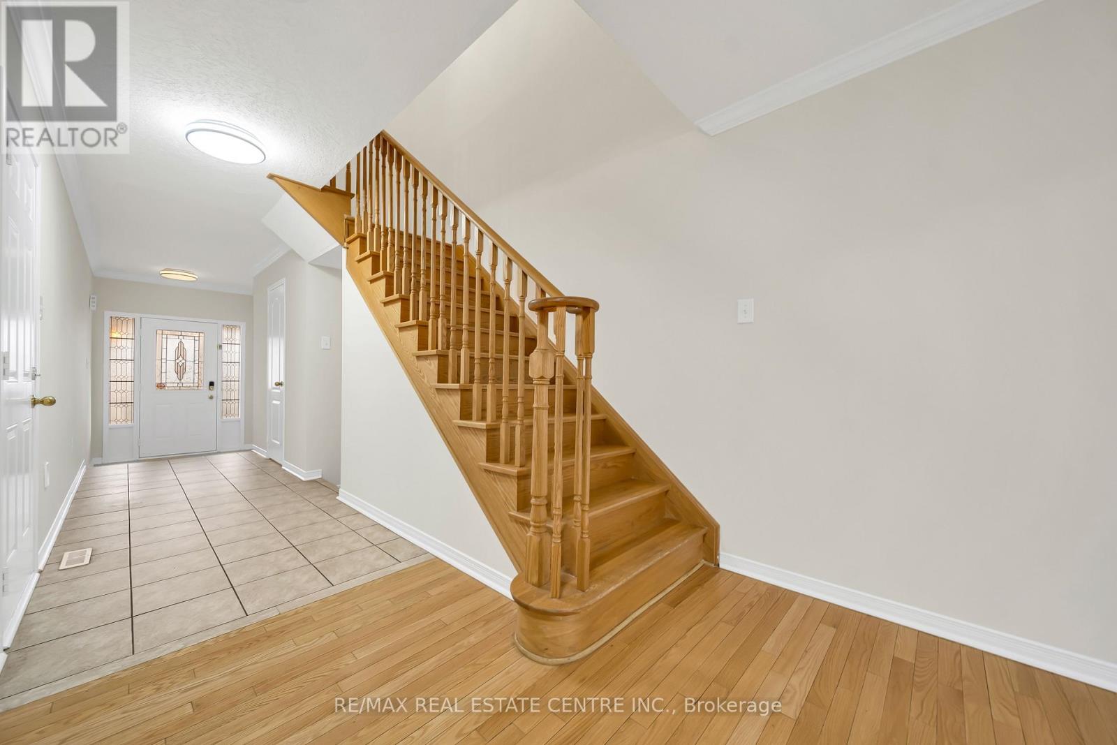 20 Tanasi Road, Brampton, Ontario  L6X 0K4 - Photo 9 - W12896270