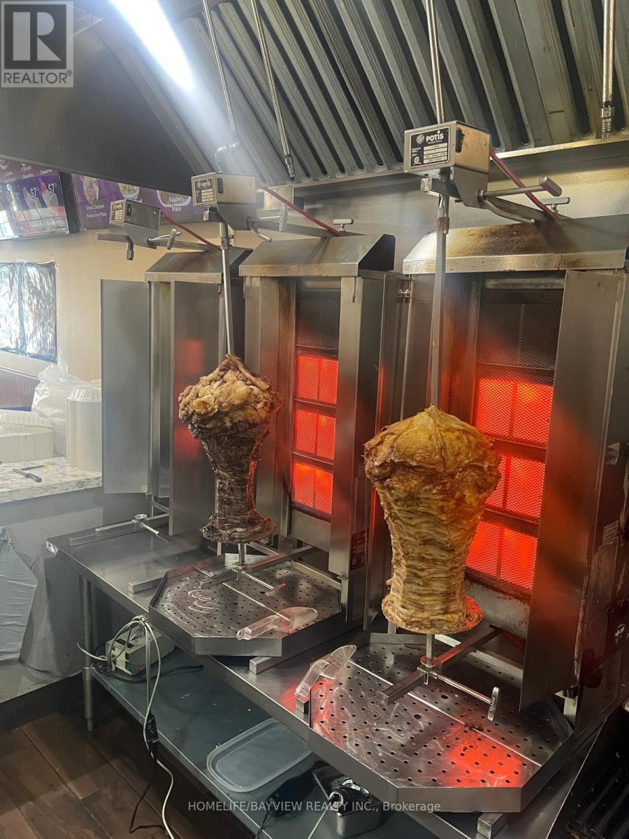 8a - 2558 Finch Avenue W, Toronto, Ontario  M9M 2G3 - Photo 4 - W12896274