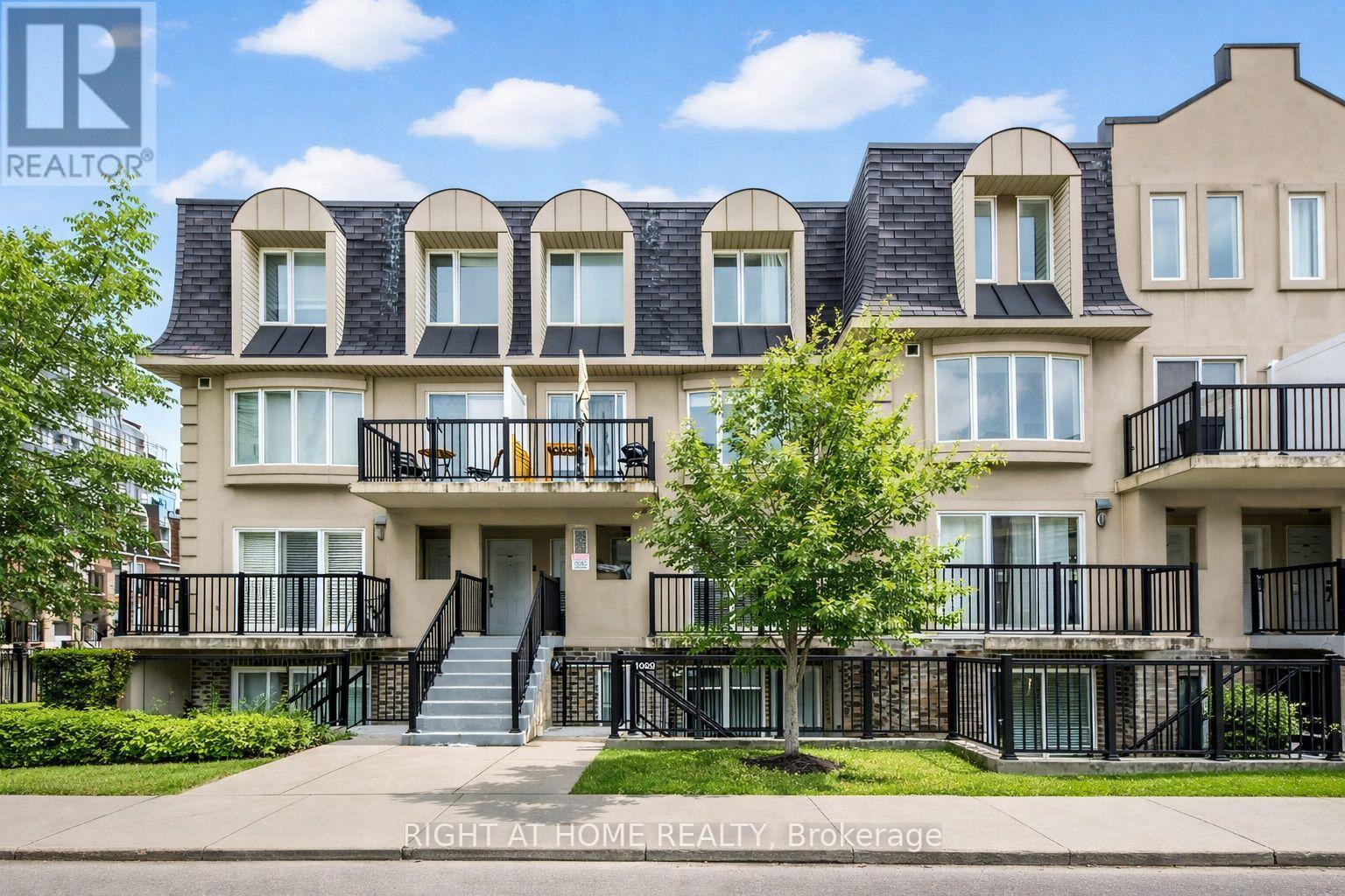 2085 - 65 GEORGE APPLETON WAY, Toronto, Ontario