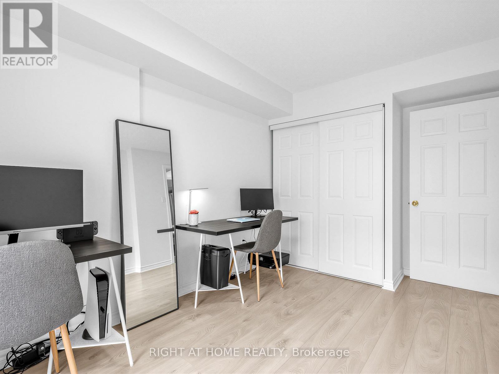 2085 - 65 George Appleton Way, Toronto, Ontario  M3M 0A2 - Photo 18 - W12896328