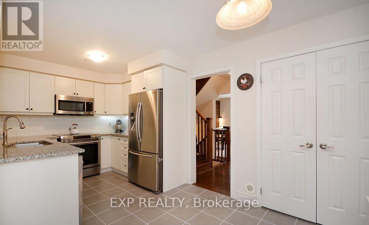 13 Colonel Frank Ching Crescent, Brampton, Ontario  L6Y 5W6 - Photo 12 - W12896350