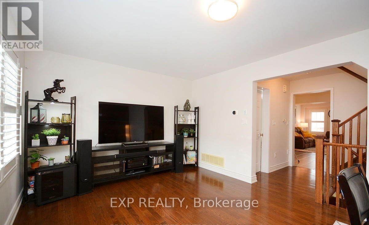 13 Colonel Frank Ching Crescent, Brampton, Ontario  L6Y 5W6 - Photo 21 - W12896350