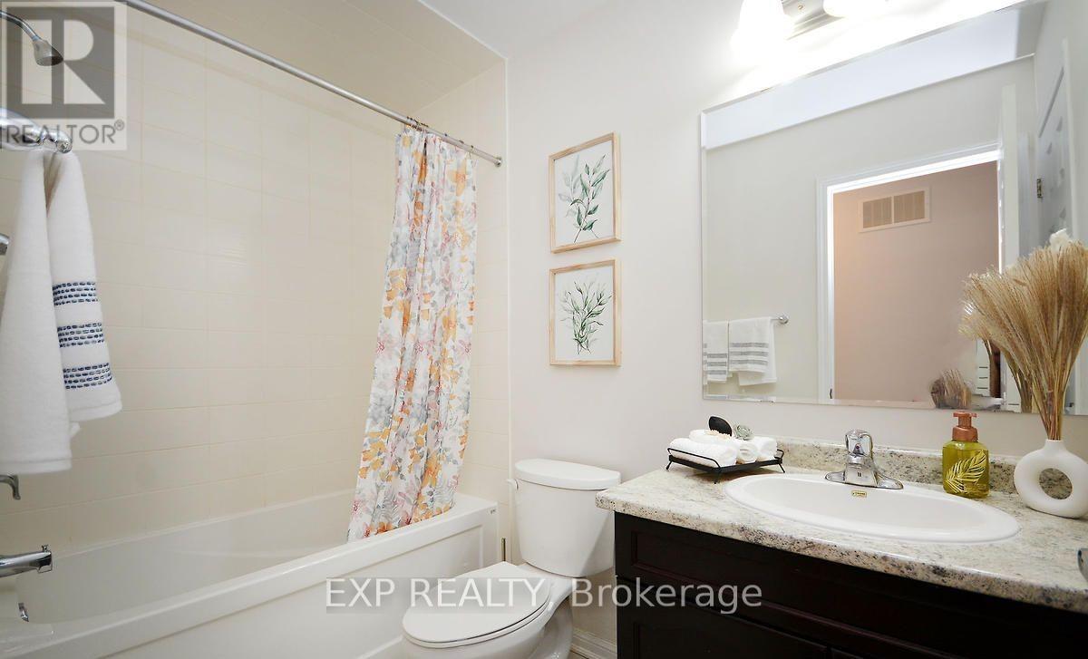 13 Colonel Frank Ching Crescent, Brampton, Ontario  L6Y 5W6 - Photo 36 - W12896350