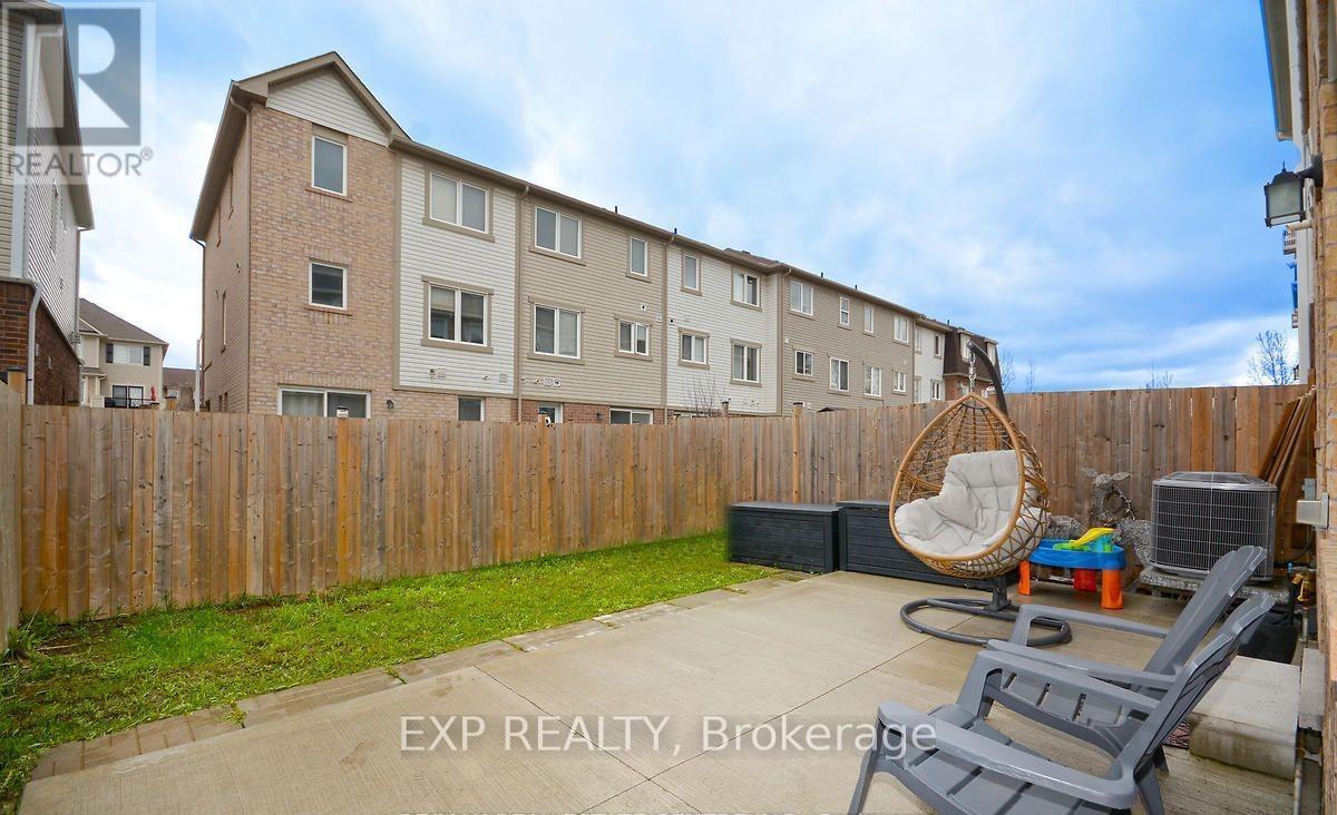 13 Colonel Frank Ching Crescent, Brampton, Ontario  L6Y 5W6 - Photo 38 - W12896350