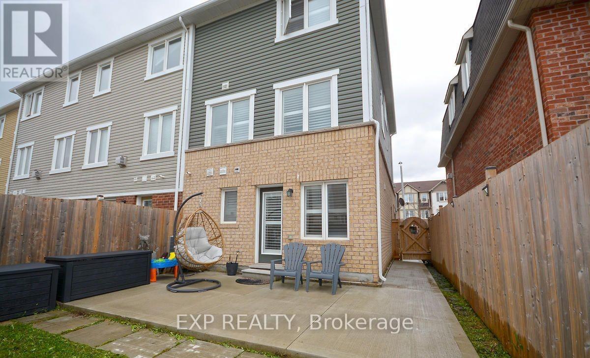 13 Colonel Frank Ching Crescent, Brampton, Ontario  L6Y 5W6 - Photo 39 - W12896350