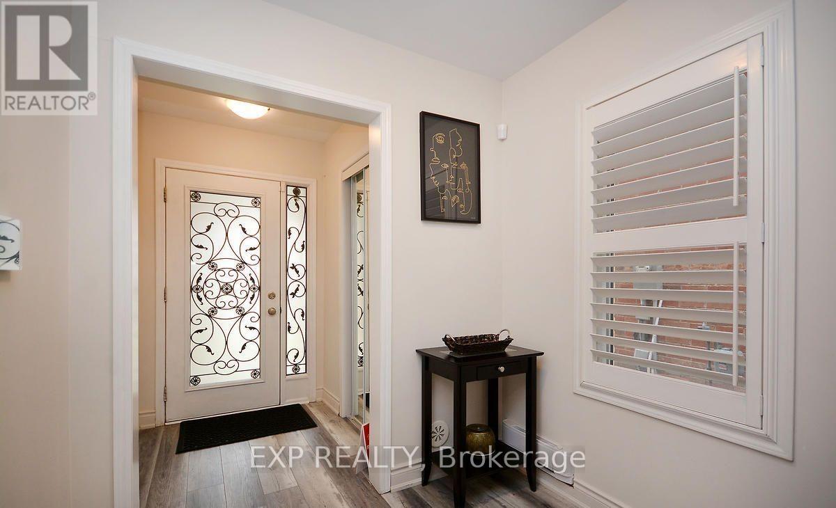 13 Colonel Frank Ching Crescent, Brampton, Ontario  L6Y 5W6 - Photo 4 - W12896350