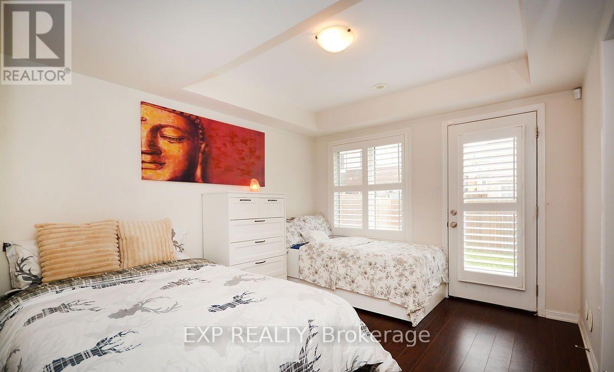 13 Colonel Frank Ching Crescent, Brampton, Ontario  L6Y 5W6 - Photo 6 - W12896350