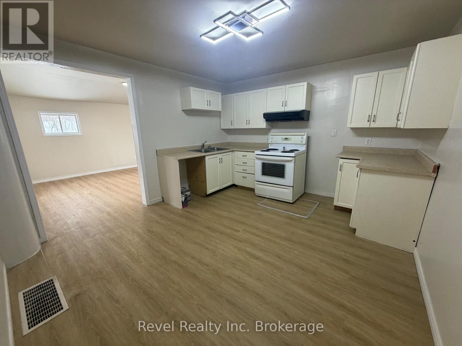 442 Pine Street, Mattawa, Ontario  P0H 1V0 - Photo 6 - X12896300