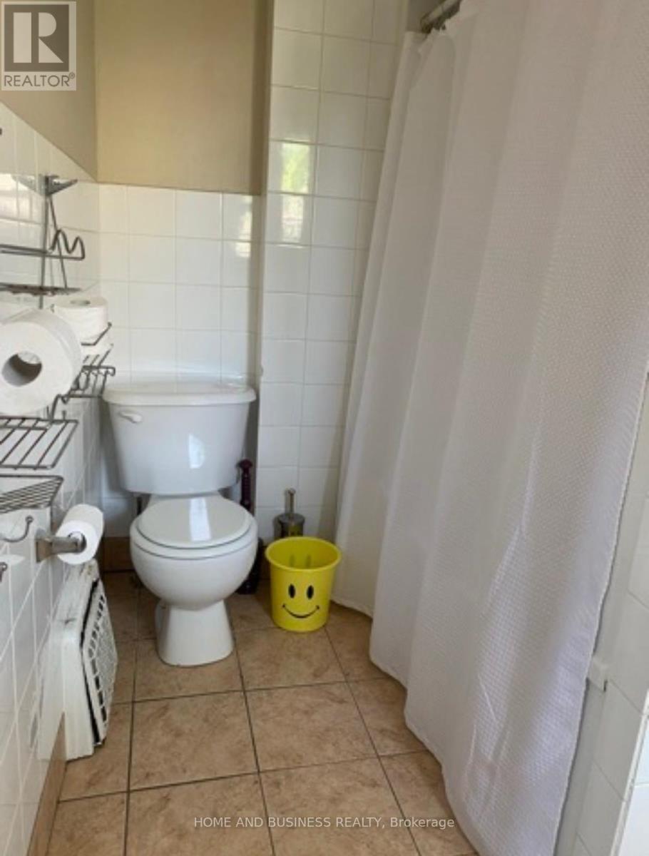 2 Patricia Street, Thorold, Ontario  L2V 3V7 - Photo 8 - X12896306