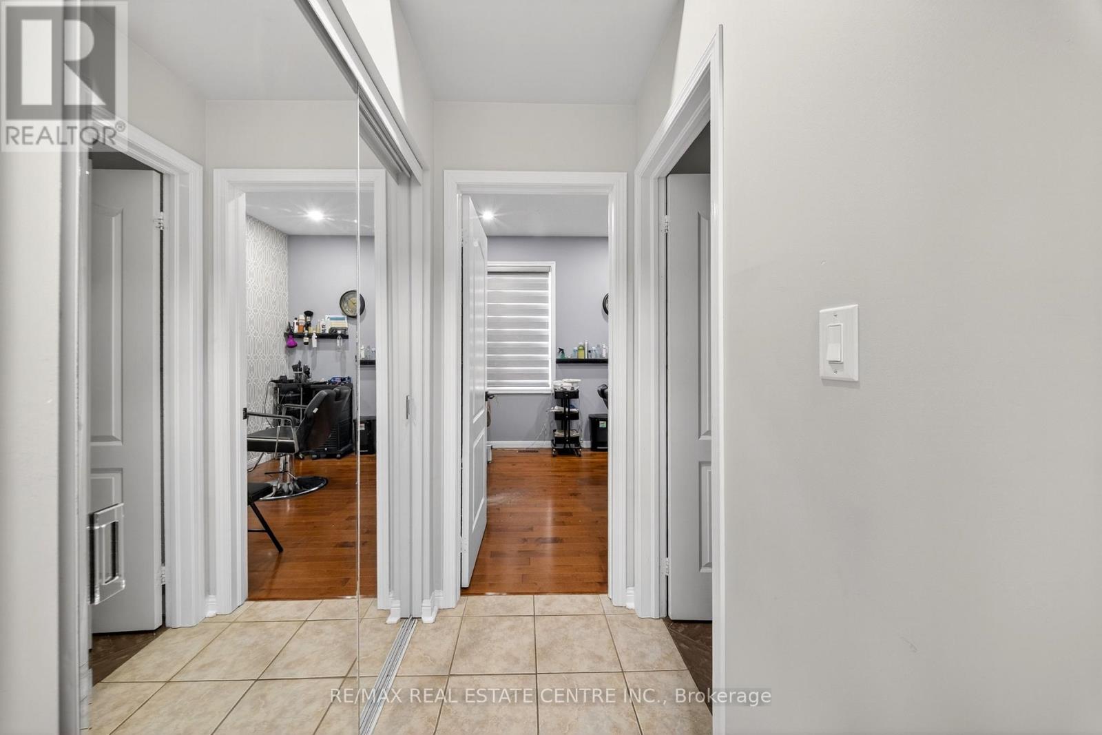 207 Arthur Fach Drive, Cambridge, Ontario  N1T 2G2 - Photo 11 - X12896346