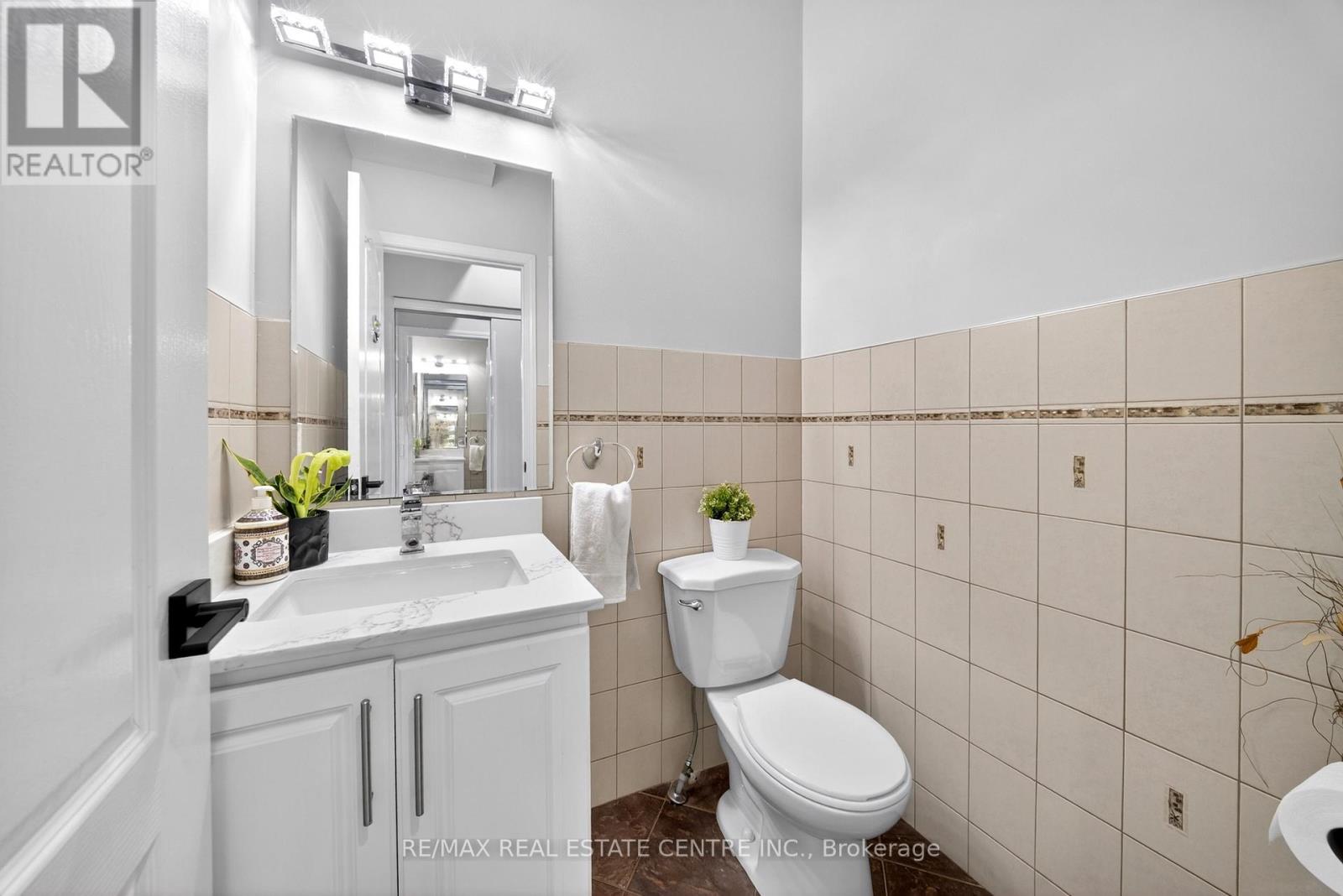 207 Arthur Fach Drive, Cambridge, Ontario  N1T 2G2 - Photo 12 - X12896346