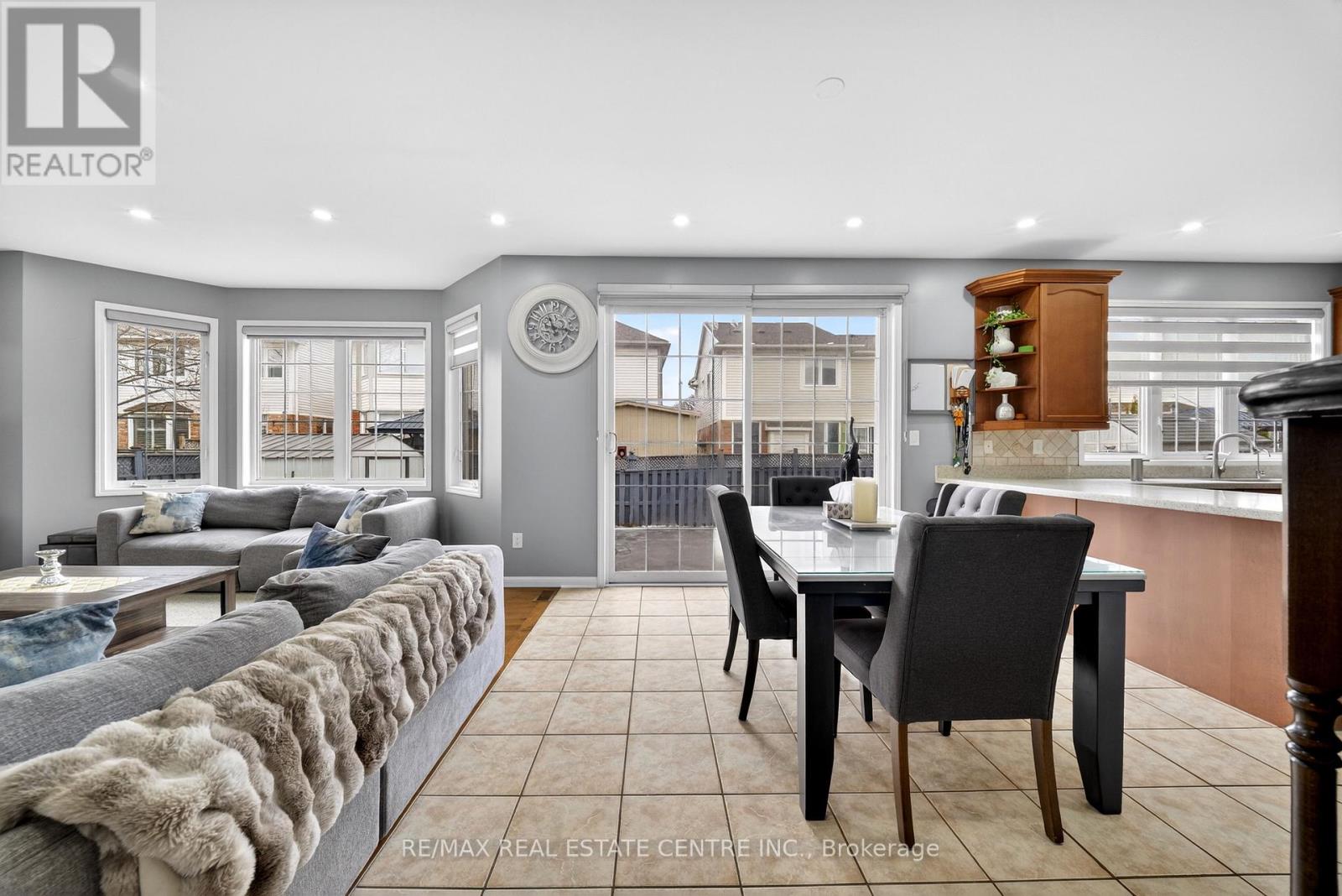 207 Arthur Fach Drive, Cambridge, Ontario  N1T 2G2 - Photo 18 - X12896346