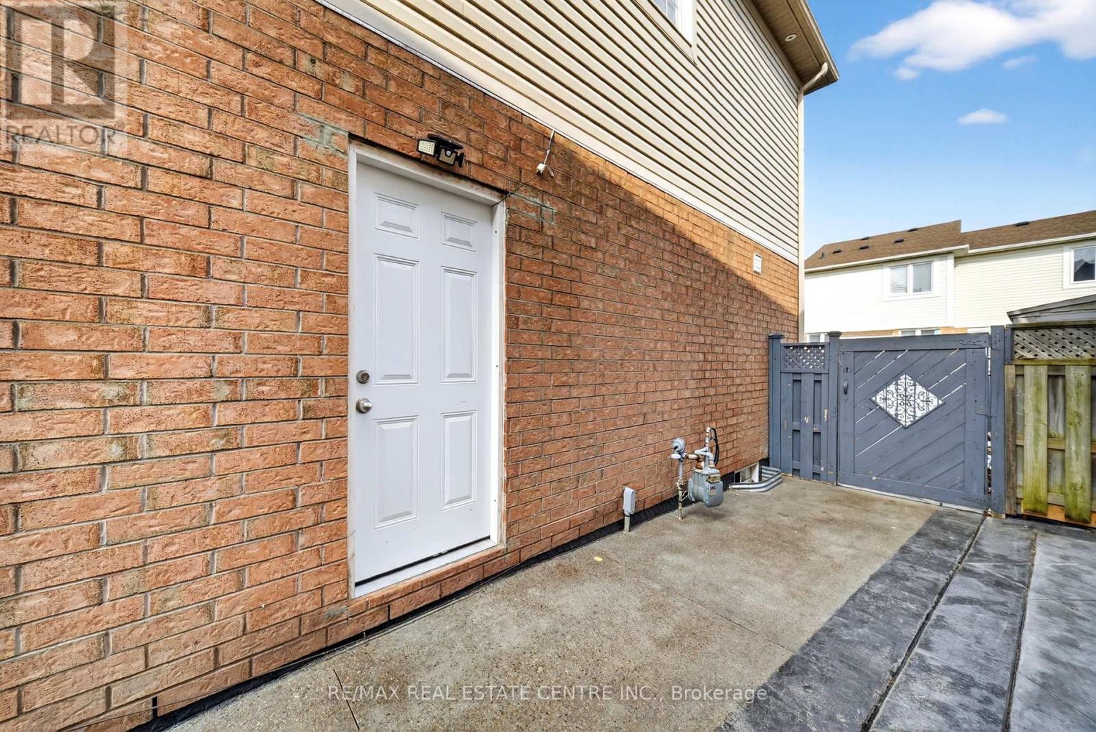 207 Arthur Fach Drive, Cambridge, Ontario  N1T 2G2 - Photo 47 - X12896346