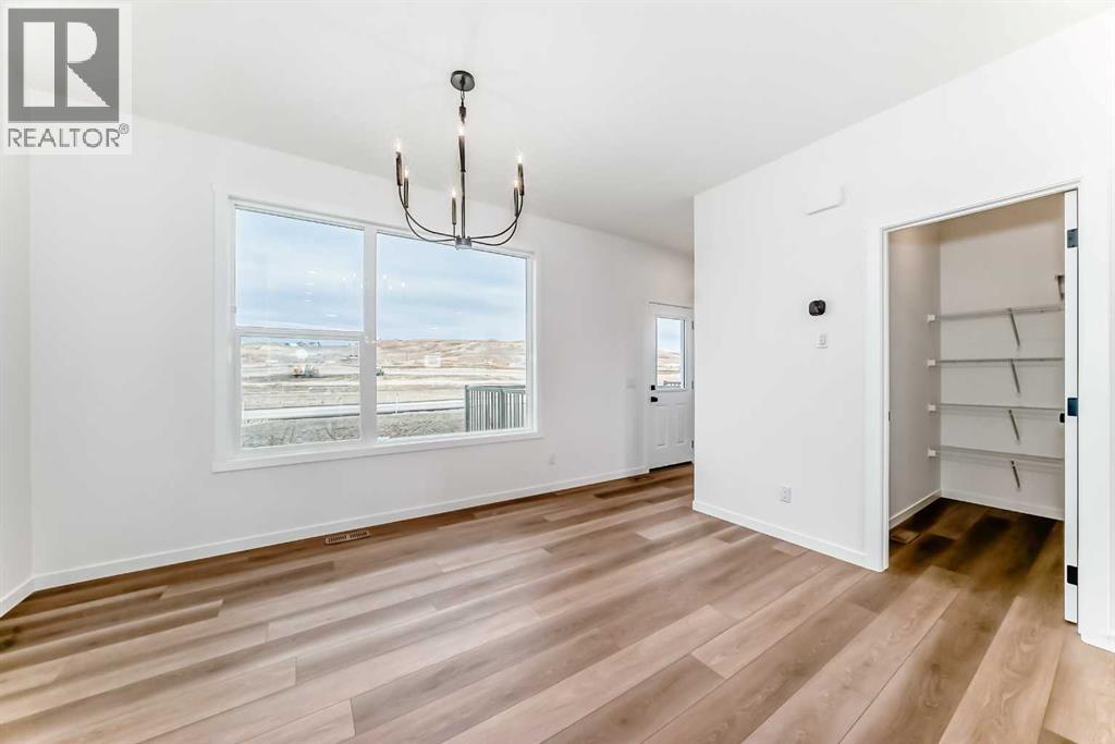 406 Heartland Way, Cochrane, Alberta  T4C 3E5 - Photo 14 - A2267807