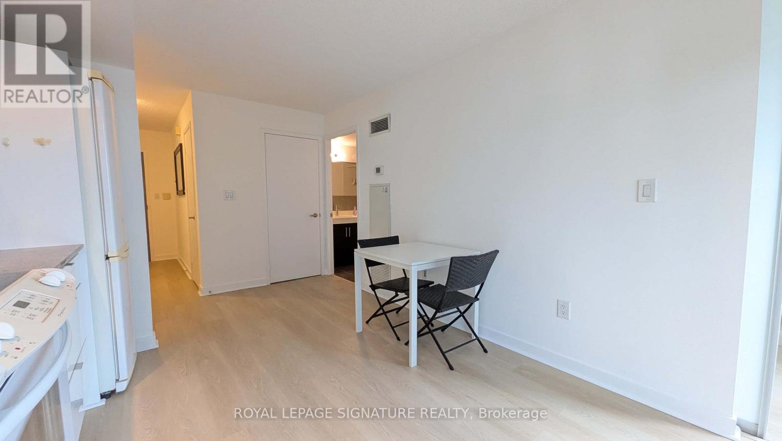 801 - 4k Spadina Avenue, Toronto, Ontario  M5V 3Y9 - Photo 5 - C12895838
