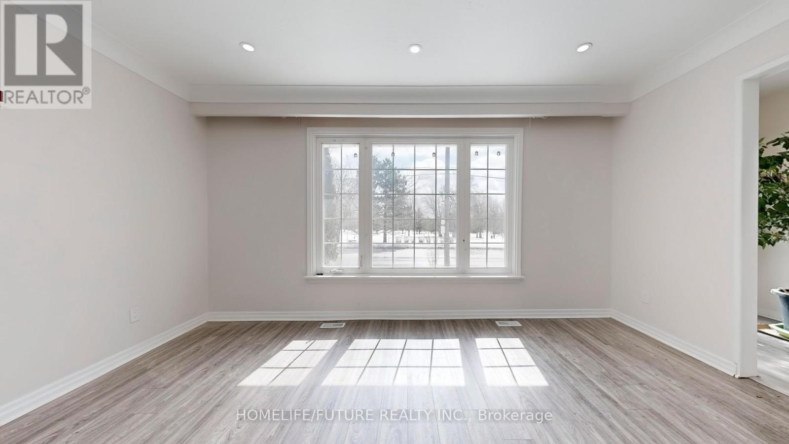 Main - 3732 St Clair Avenue E, Toronto, Ontario  M1M 1T7 - Photo 6 - E12895620