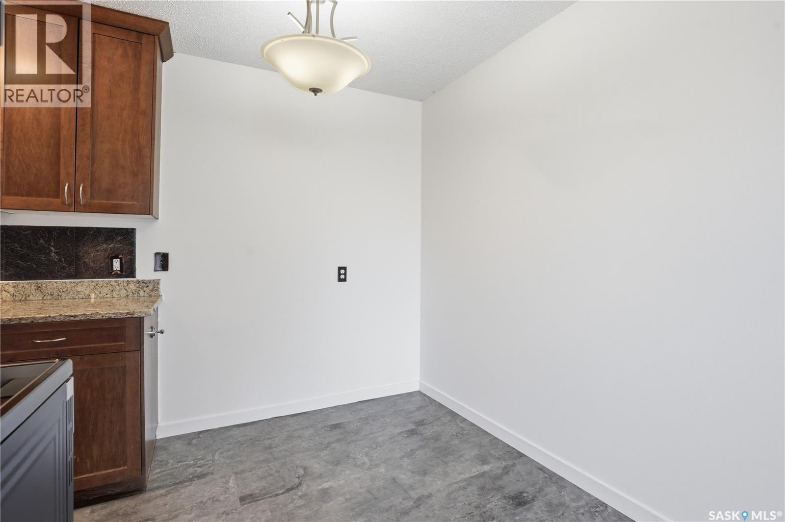 306 258 Pinehouse Place, Saskatoon, Saskatchewan  S7K 4X1 - Photo 8 - SK030719