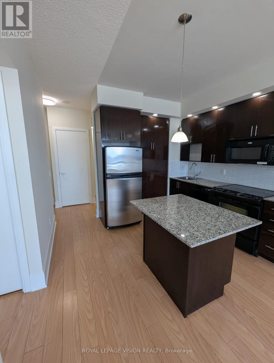 1906 - 181 Wynford Drive, Toronto, Ontario  M3C 0C6 - Photo 11 - C12896292