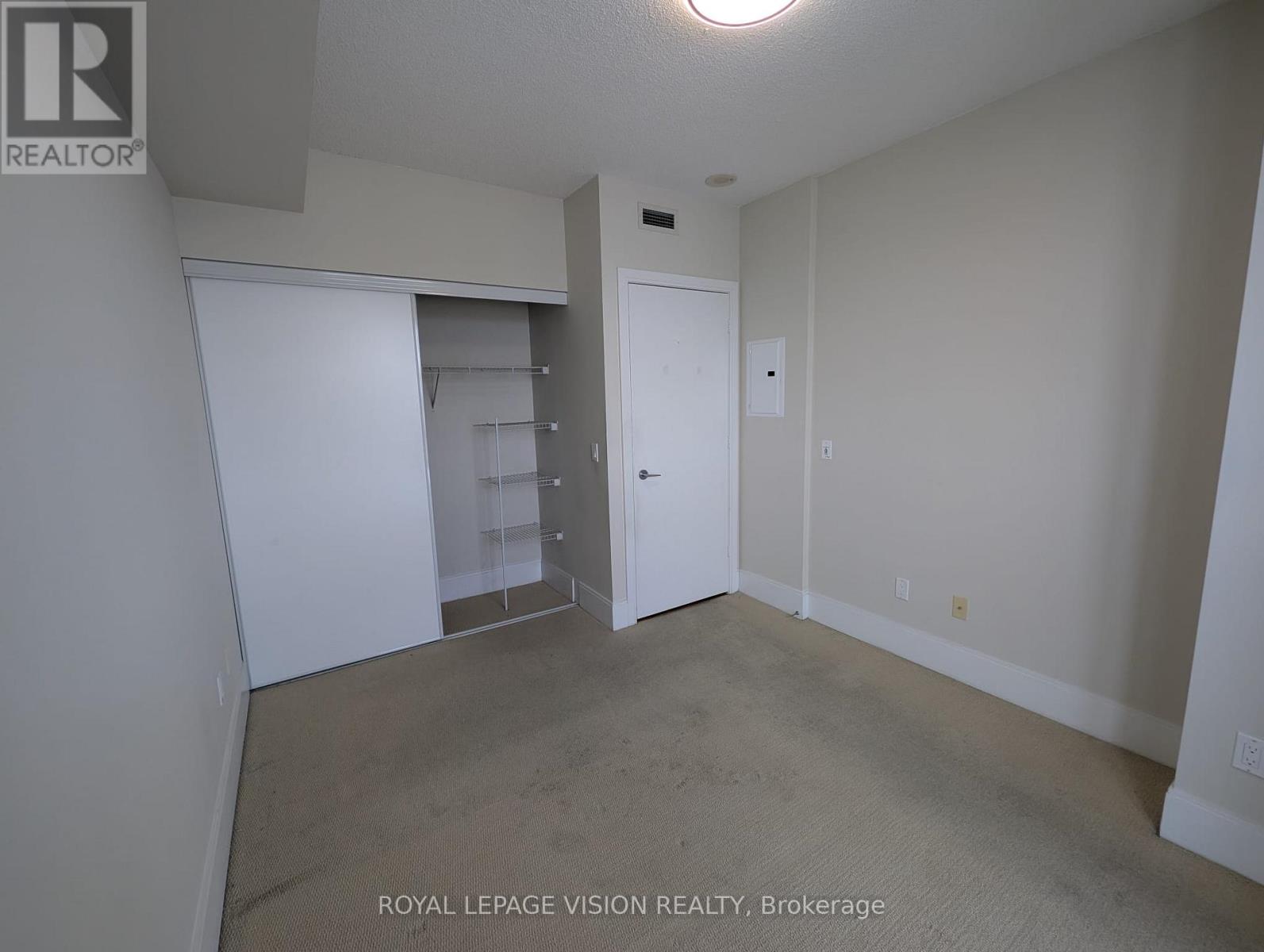 1906 - 181 Wynford Drive, Toronto, Ontario  M3C 0C6 - Photo 9 - C12896292