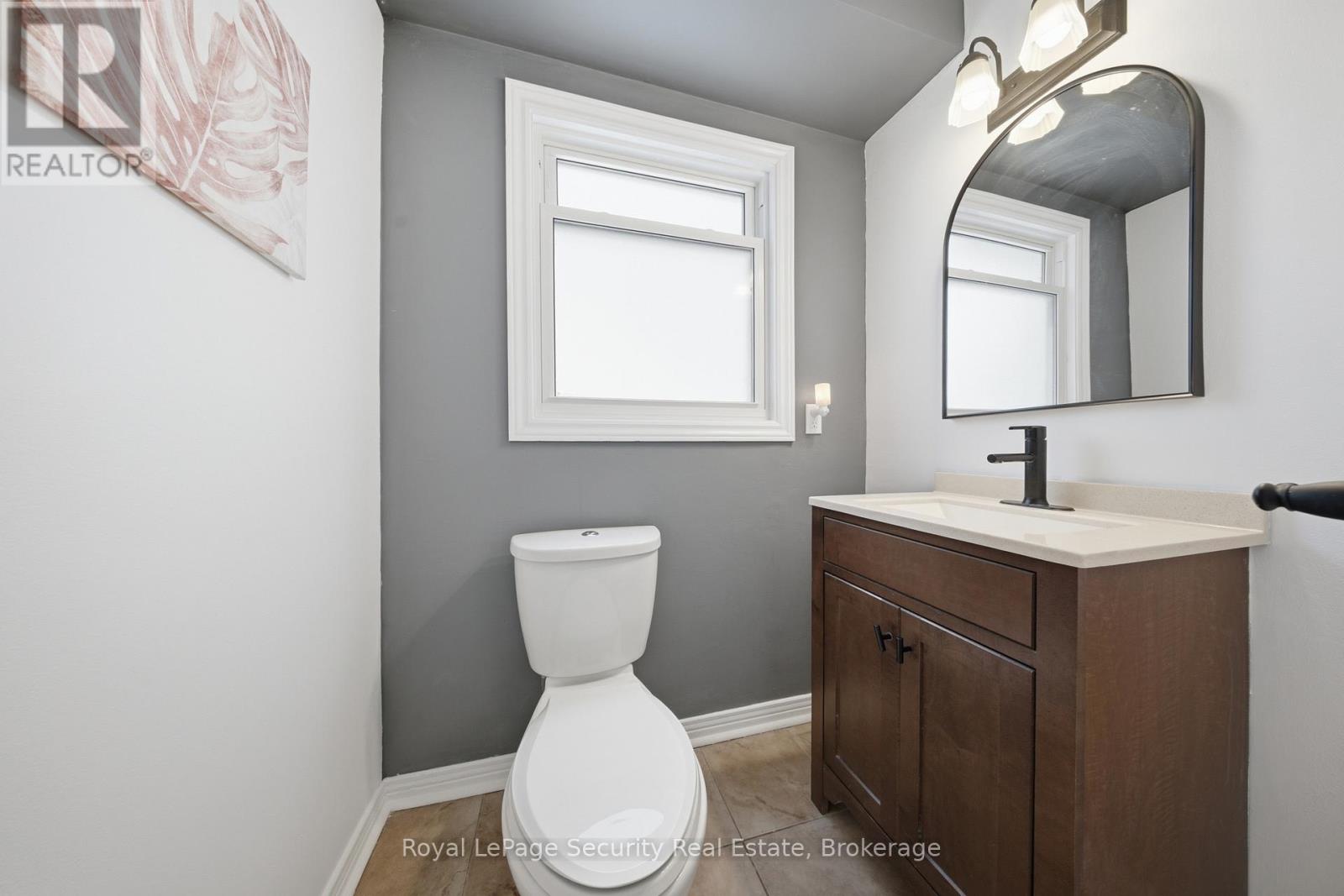 122 Browning Trail, Barrie, Ontario  L4N 6R3 - Photo 23 - S12894752