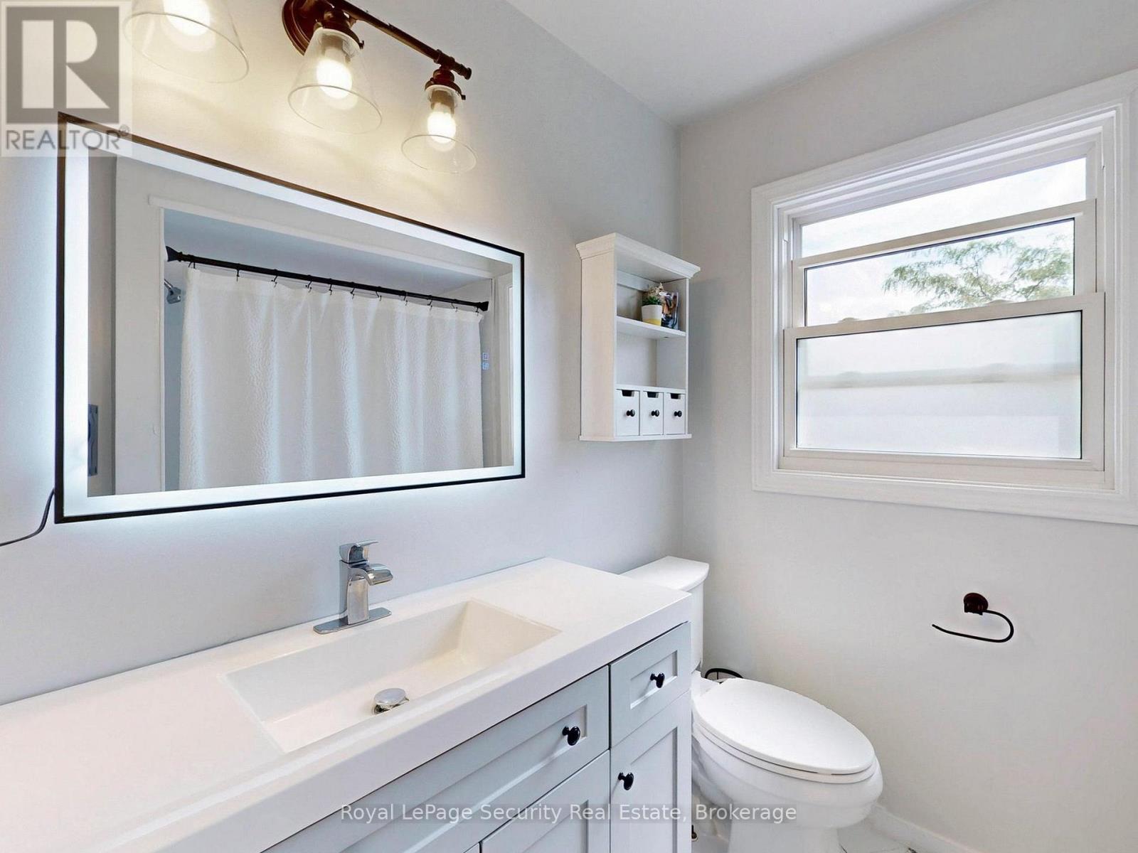 122 Browning Trail, Barrie, Ontario  L4N 6R3 - Photo 35 - S12894752