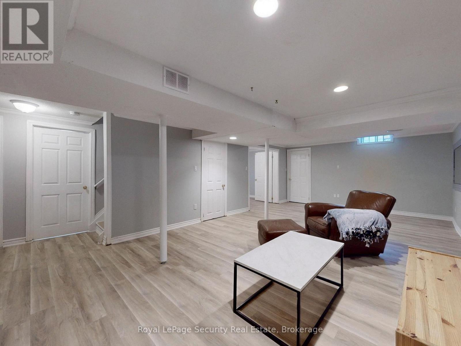 122 Browning Trail, Barrie, Ontario  L4N 6R3 - Photo 37 - S12894752