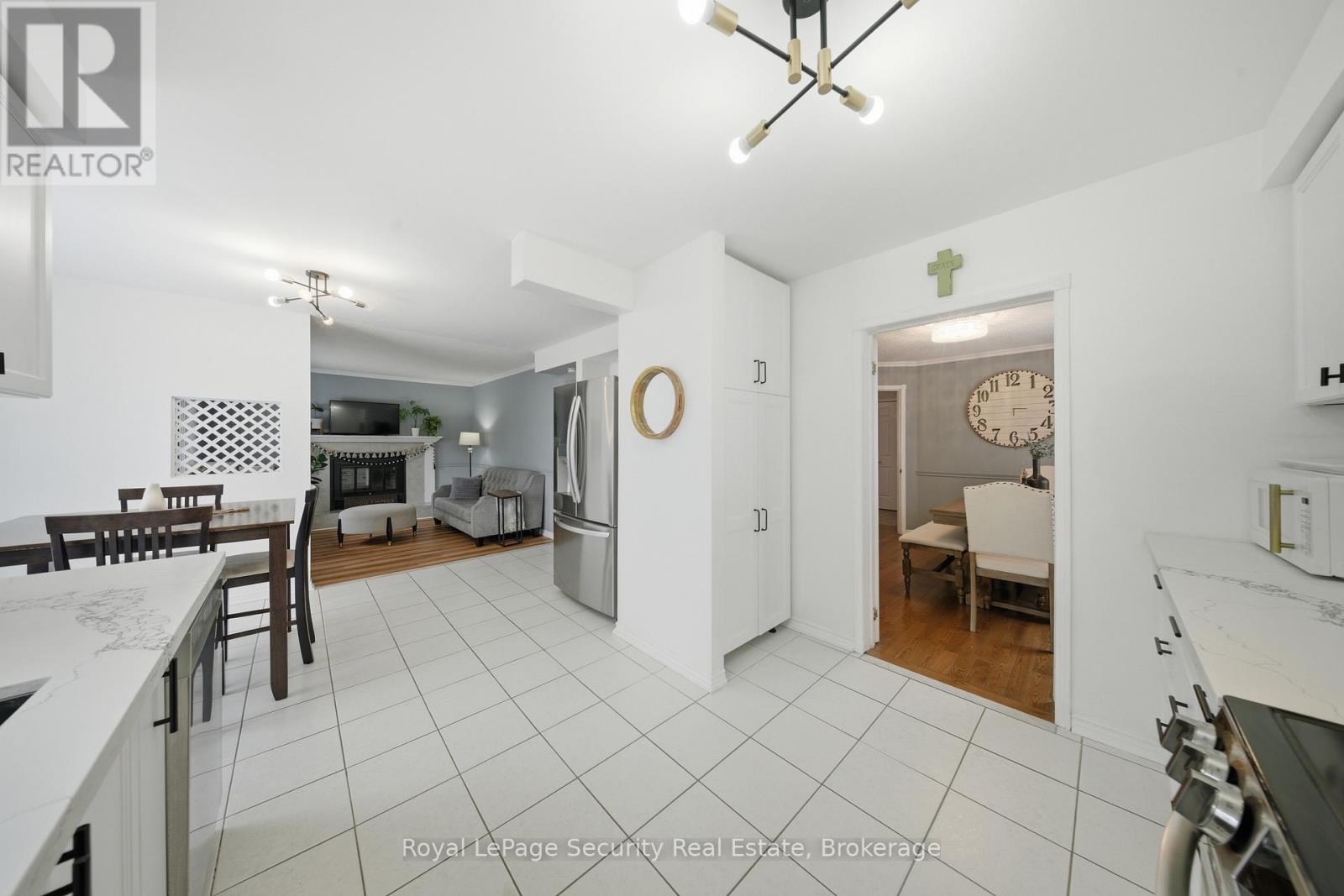 122 Browning Trail, Barrie, Ontario  L4N 6R3 - Photo 15 - S12894752