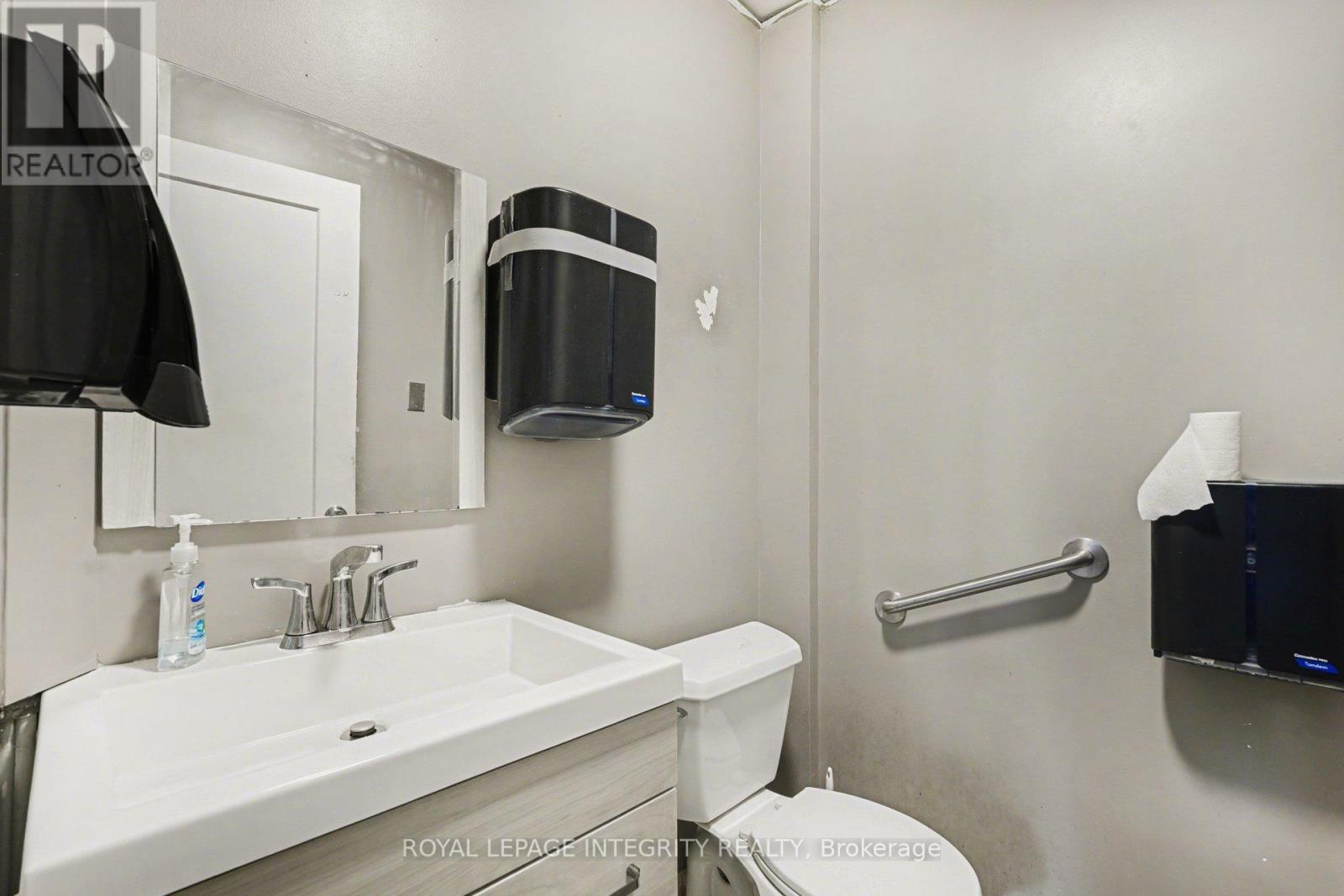 #12 - 250 Greenbank Road, Ottawa, Ontario  K2H 8X4 - Photo 23 - X12889636