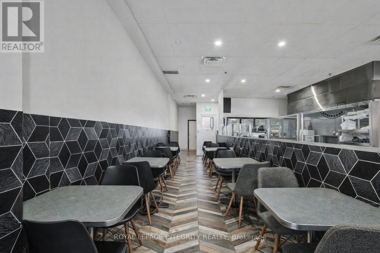 #12 - 250 Greenbank Road, Ottawa, Ontario  K2H 8X4 - Photo 9 - X12889636