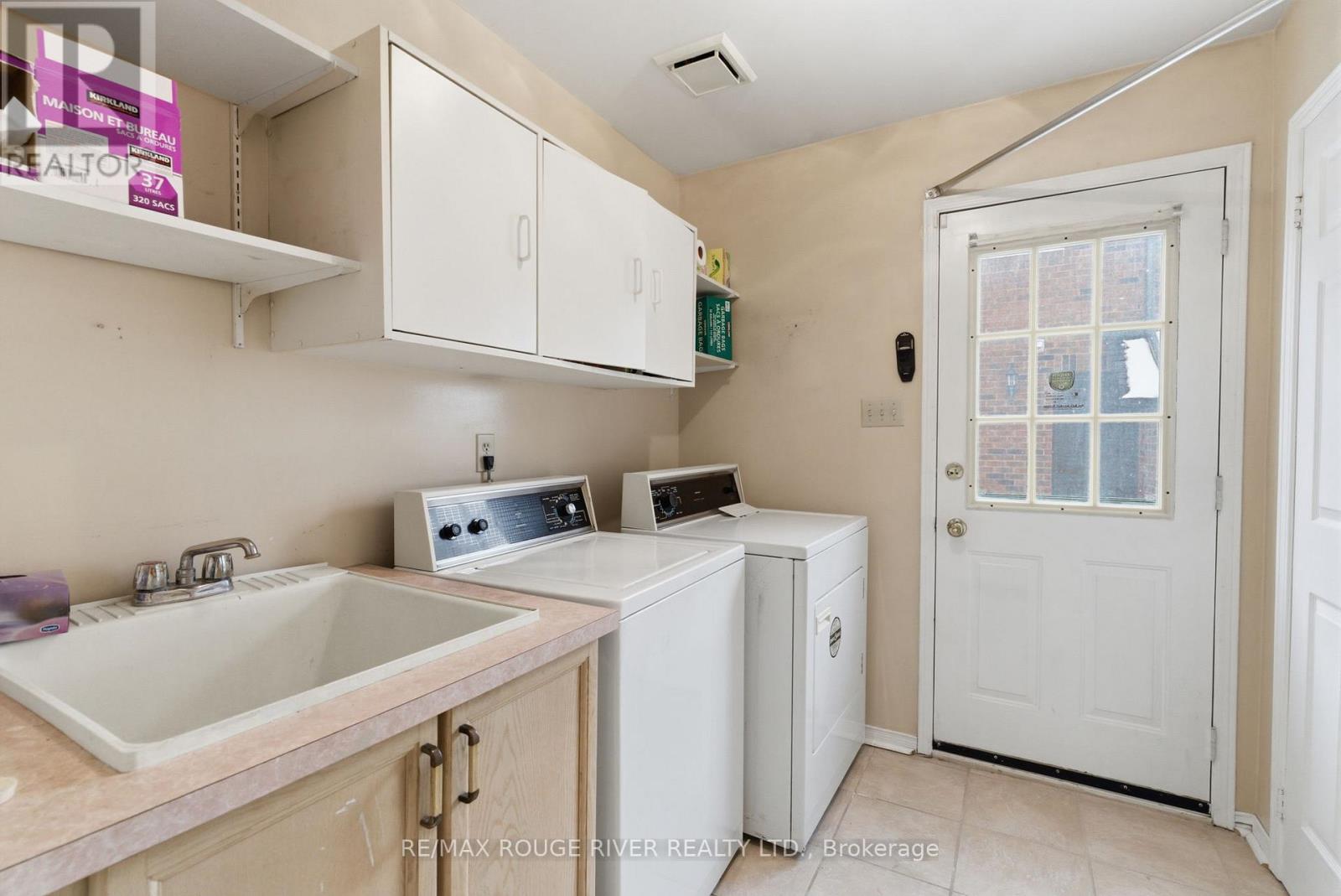 25 Glencedar Crescent, Whitby (Pringle Creek), Ontario  L1R 1X3 - Photo 19 - E12896436