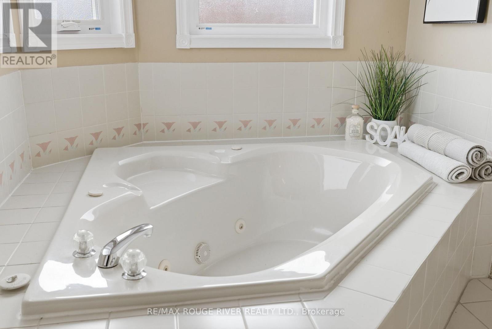 25 Glencedar Crescent, Whitby (Pringle Creek), Ontario  L1R 1X3 - Photo 27 - E12896436