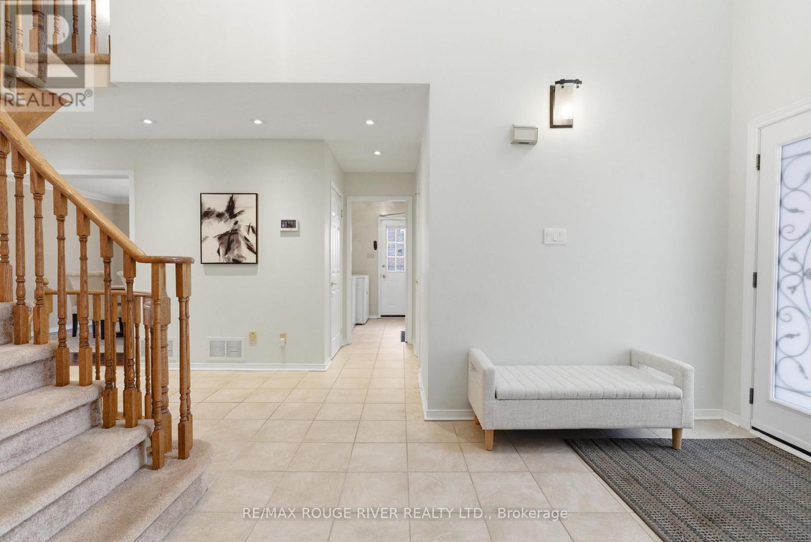 25 Glencedar Crescent, Whitby (Pringle Creek), Ontario  L1R 1X3 - Photo 5 - E12896436