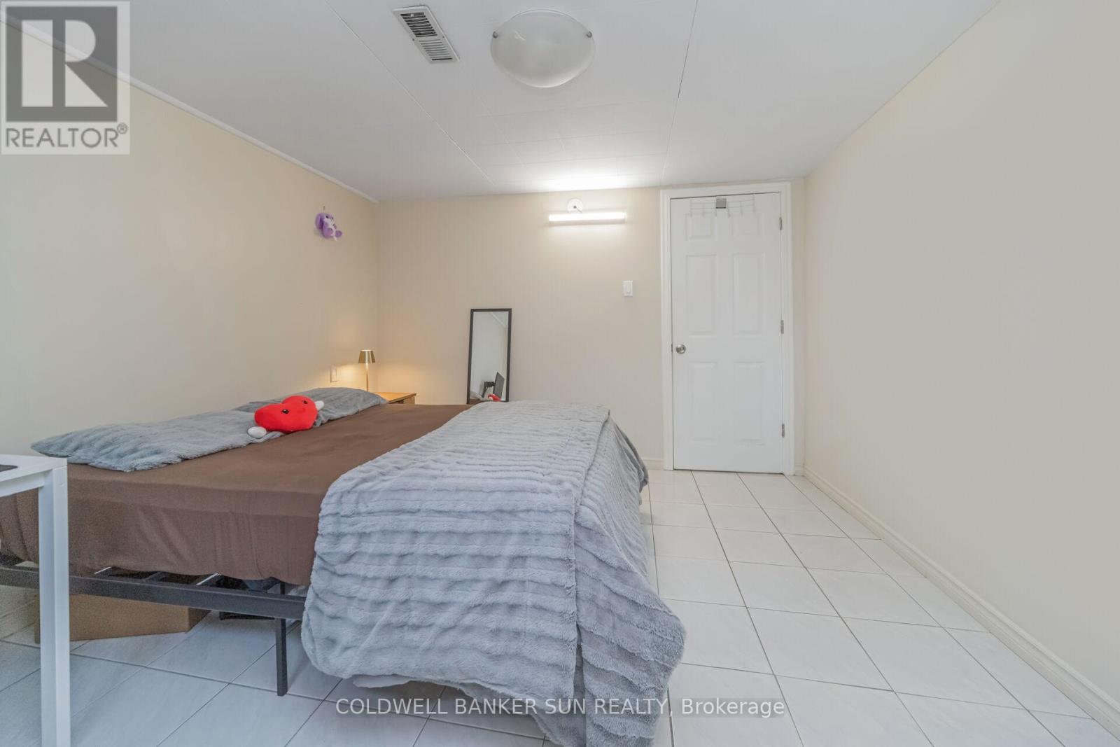 84 Dumbarton Street, Guelph, Ontario  N1E 3T7 - Photo 37 - X12894984