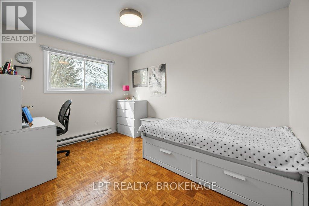 418 Knightsbridge Road, Kingston, Ontario  K7M 5S7 - Photo 14 - X12888046