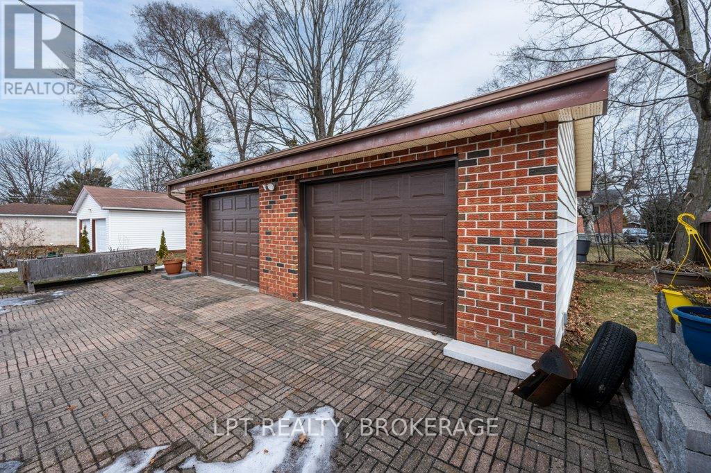 418 Knightsbridge Road, Kingston, Ontario  K7M 5S7 - Photo 2 - X12888046