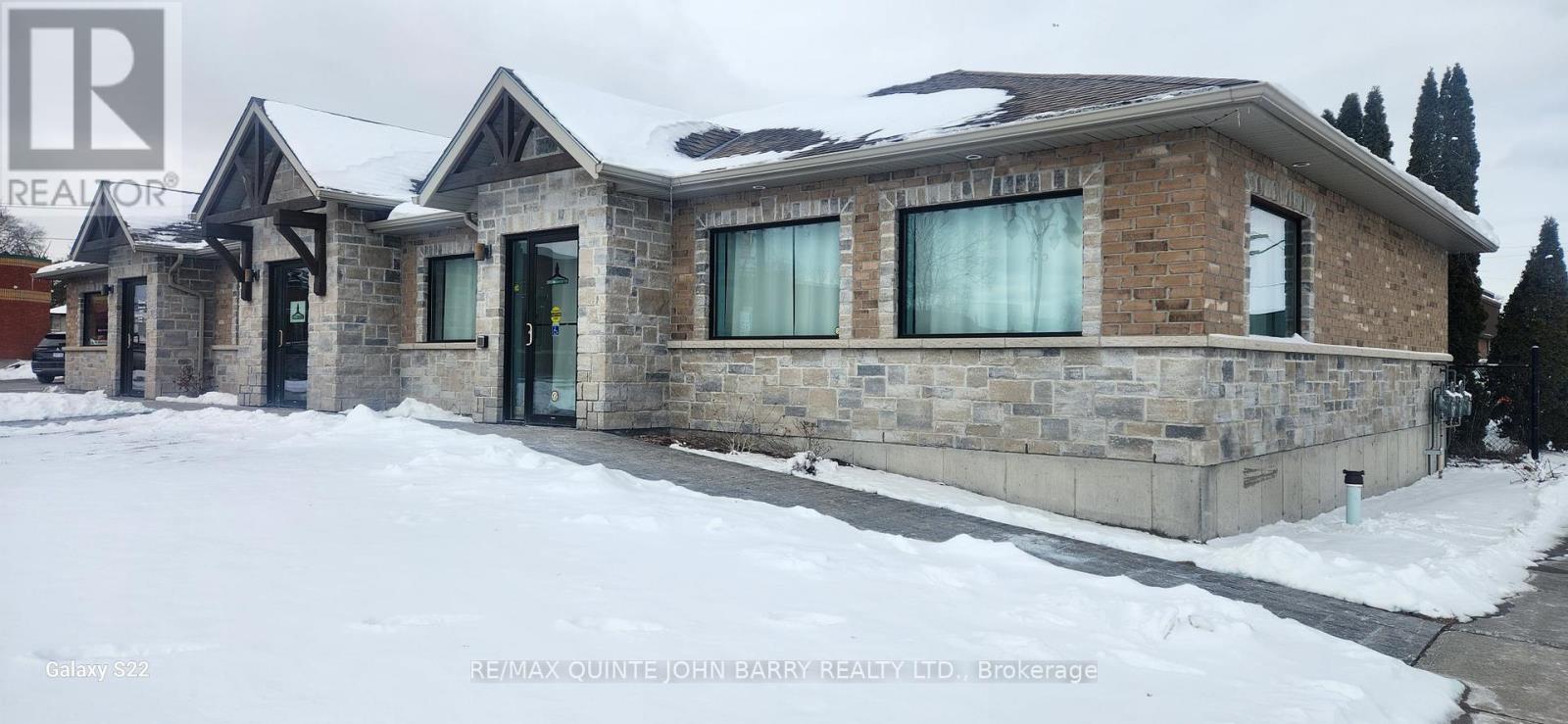 Unit 3 - 56 Middle Street, Quinte West, Ontario  K8V 3Z5 - Photo 2 - X12896368