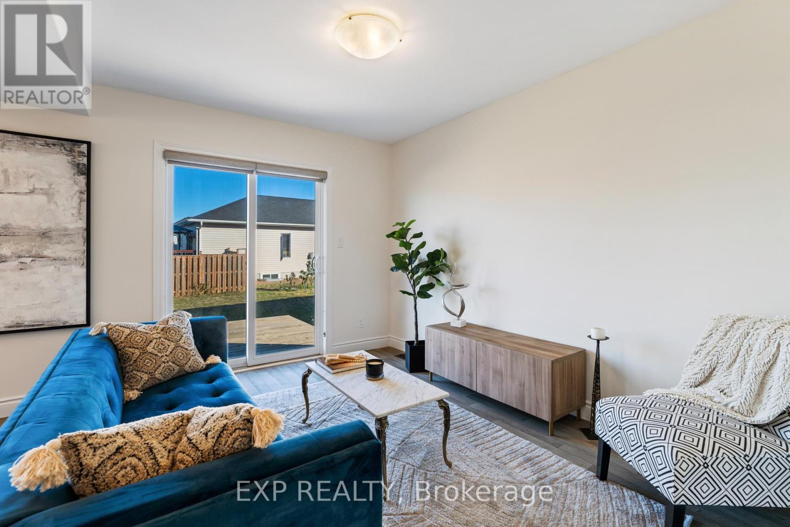 10 Cobblestone Street, Belleville, Ontario  K8P 0E4 - Photo 7 - X12896428