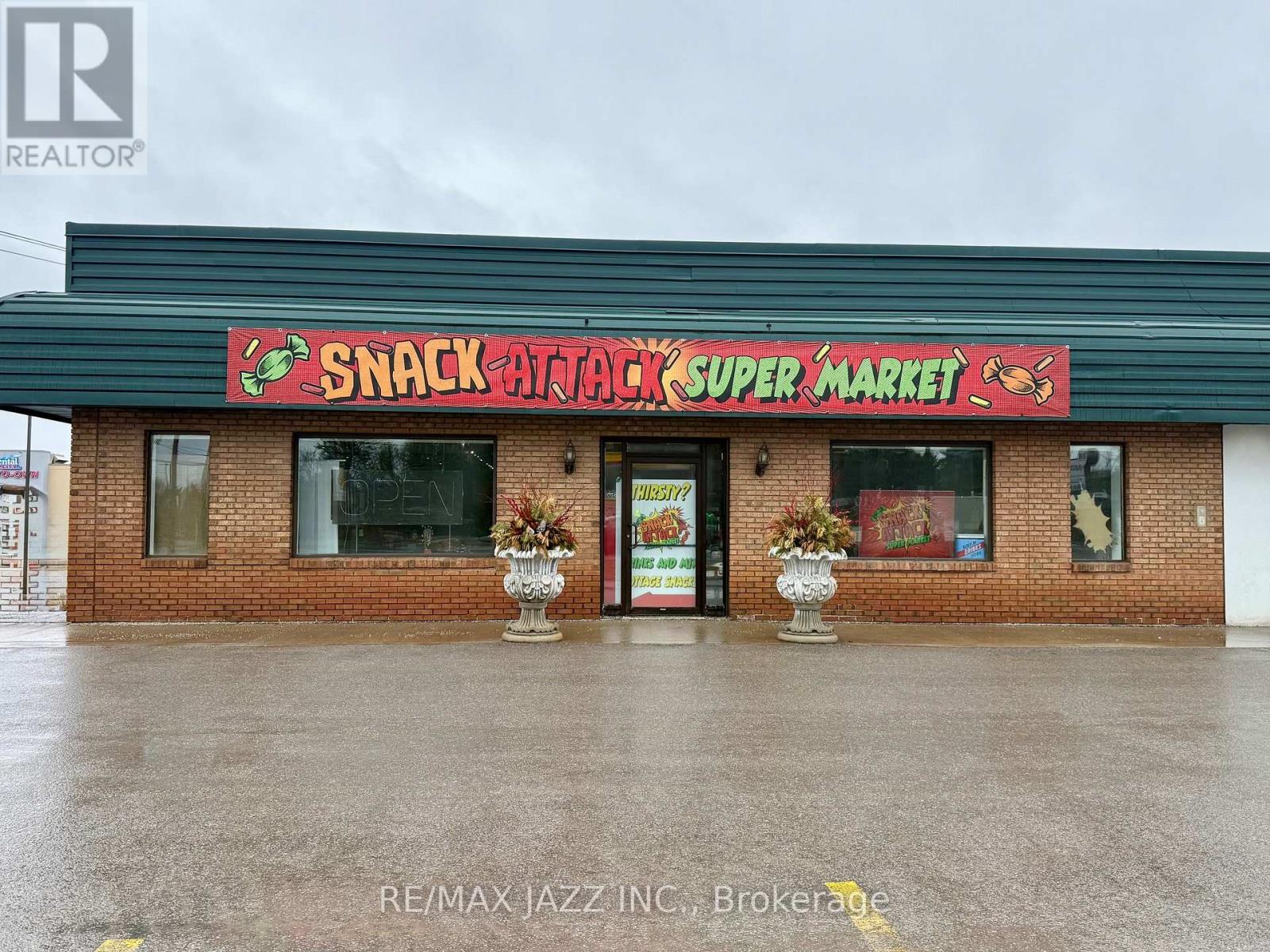 1 - 901 Lansdowne Street W, Peterborough, Ontario  K9J 1Z5 - Photo 2 - X12896530