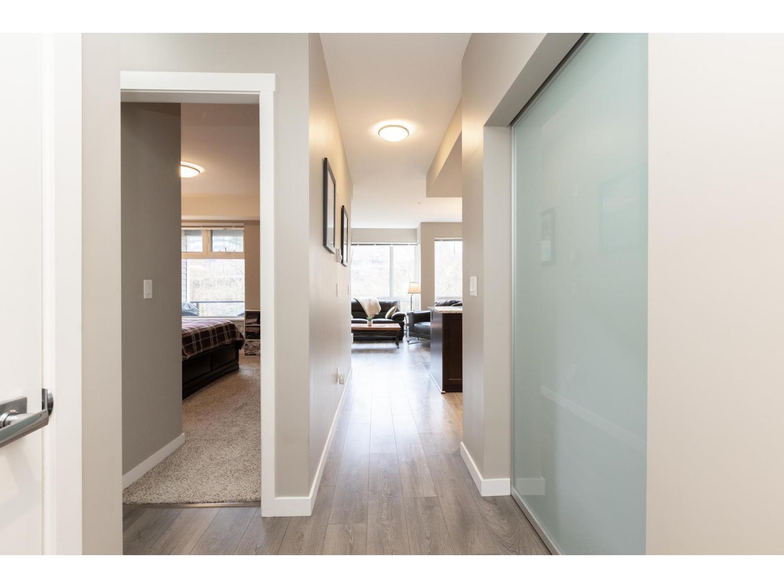 312 2238 Whatcom Road, Abbotsford, British Columbia  V3G 0E6 - Photo 3 - R3099957